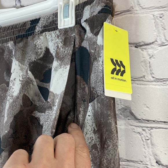 All In Motion Athletic Running Gym Shorts size Large - Picture 4 of 7